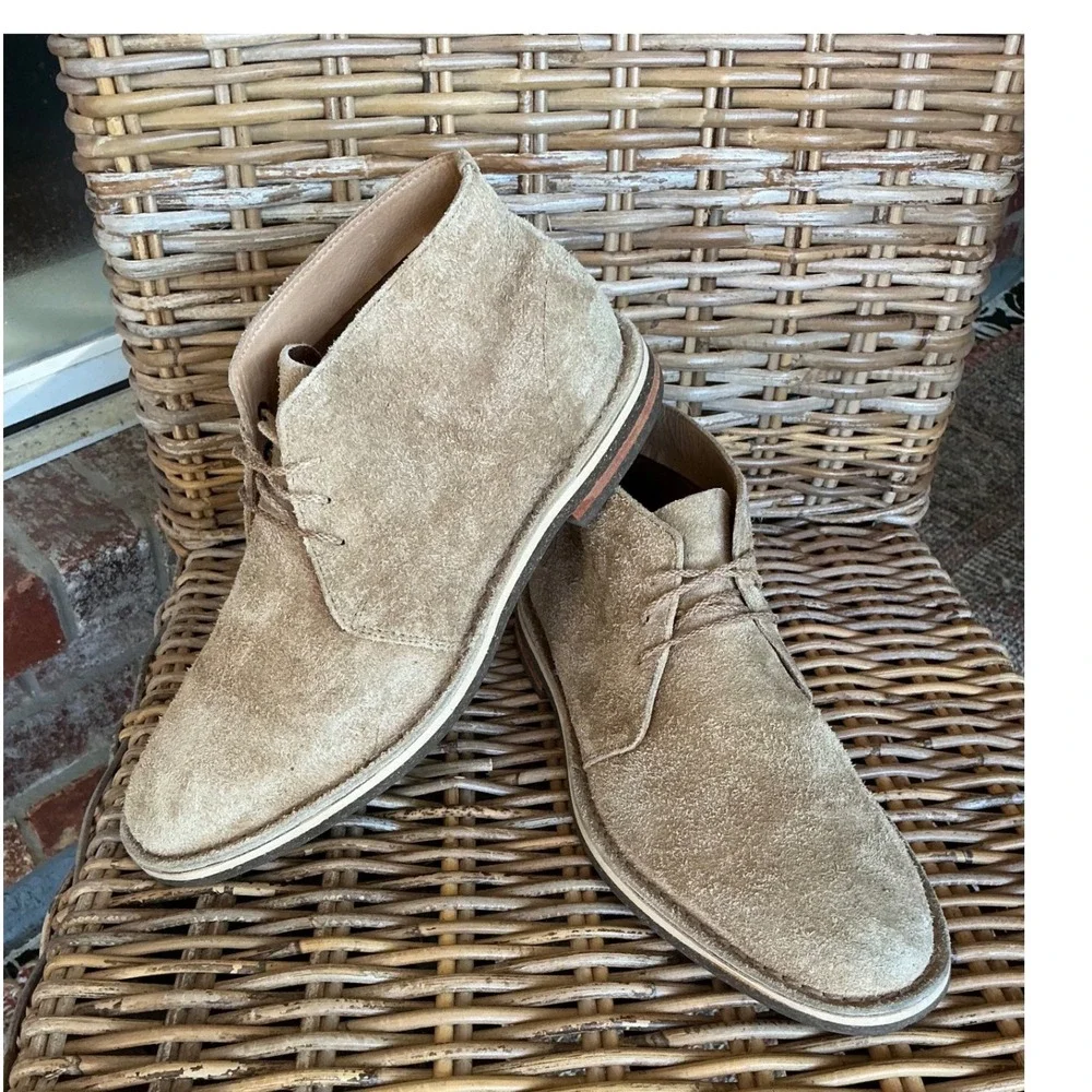 Cole Haan Mens Tan Suede Chukka Desert Boots C09912 Beige Ankle Boots Size 8.5M
